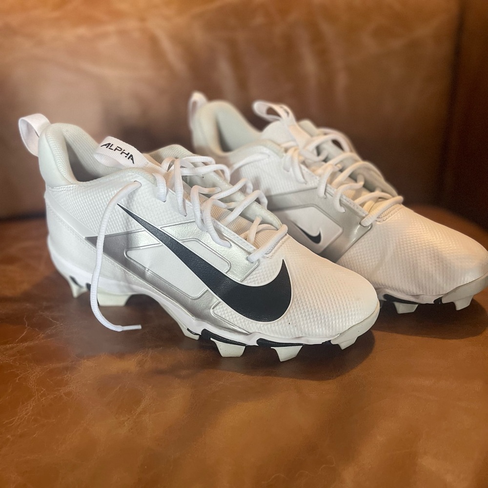 Men’s Nike football cleats size 9.5